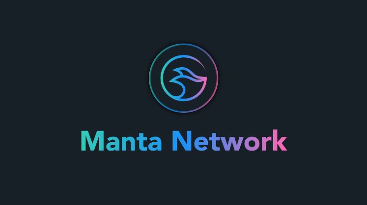 Manta Network (MANTA) símbolo em cores roxo, azul e verde mesclado. O fundo é preto.